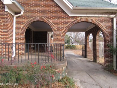Exterior 6