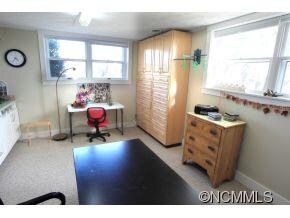 Studio/office w/custom cabinet