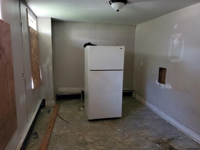 109 N Lake Ave, Albany, NY 12206 - photo 3