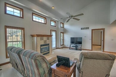 109 Camber Dr unit 109, Circleville, OH 43113 - photo 5