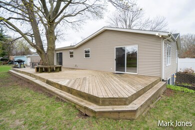 2865 Metry Court NE, Grand Rapids, MI-66