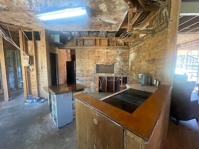 504 W 159th St, Galliano, LA 70354 - photo 5