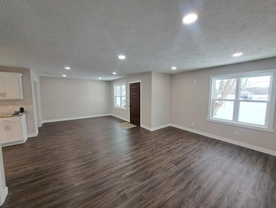 1091 W Marsh Rd, Sanford, MI 48657 - photo 6