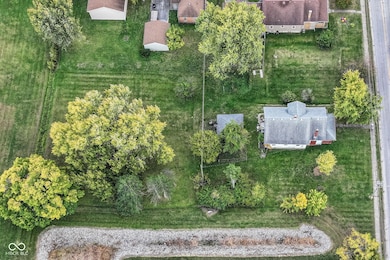 415 N 17th Ave, Beech Grove, IN 46107 - photo 4