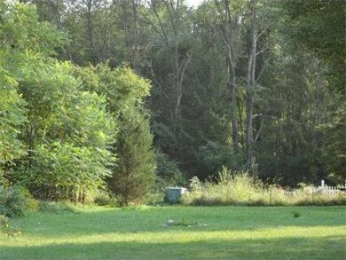 36 Longmeadow Dr, Amherst, MA 01002 - photo 3