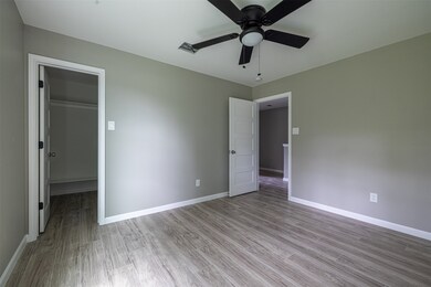 2032 Mansfield St, Houston, TX 77091 - photo 7