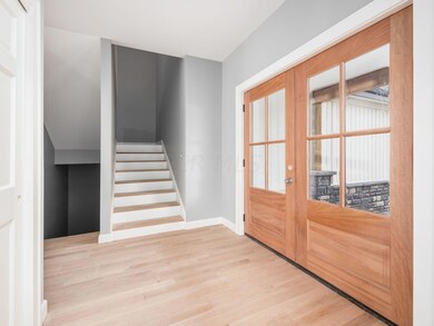 149 S Kellner Rd, Columbus, OH 43209 - photo 5