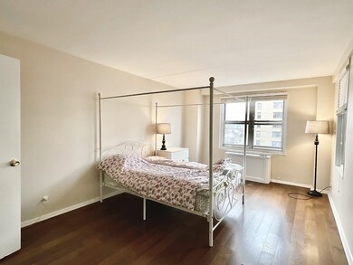 225 St Pauls Ave unit 11G, Jersey City, NJ 07306 - photo 4