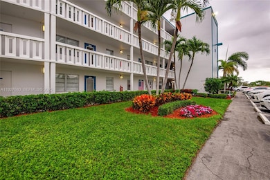 1061 Exeter D unit 1061, Boca Raton, FL 33434 - photo 2