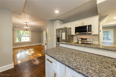 1640 Compton Rd, Cleveland, OH 44118 - photo 6