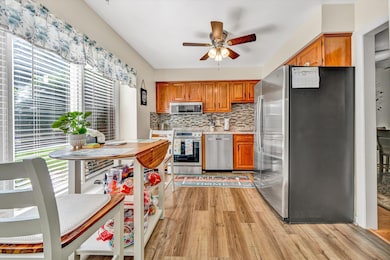 3516 Stonehenge Square, Roanoke, VA 24018 - photo 4