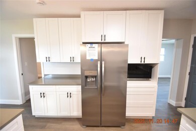 825 Lincoln Ave, Tarpon Springs, FL 34689 - photo 7