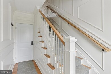 200 W Wayne Ave unit 4, Wayne, PA 19087 - photo 2