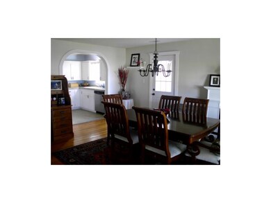 Stunning space for dining and entertaining.