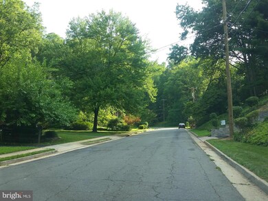 3407 Stoneybrae Dr, Falls Church, VA 22044 - photo 5