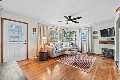 9 33rd Ave SW, Cedar Rapids, IA 52404 - photo 4