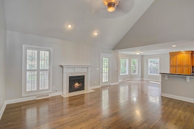Living room 2