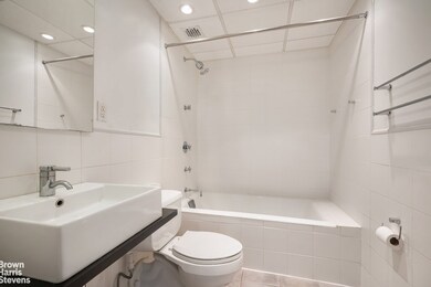 65 Nassau St unit 7B, New York, NY 10038 - photo 6
