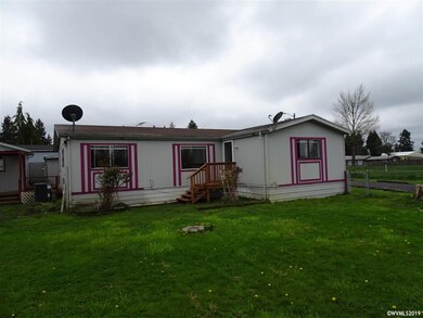 1732 Pine St unit 24, Silverton, OR 97381 - photo 2