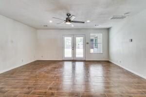 602 Hunter St, Bonham, TX 75418 - photo 2