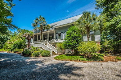 683 Faulkner Dr, Mount Pleasant, SC 29466 - photo 2