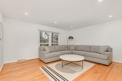 1106 Langley Cir, Naperville, IL 60563 - photo 5