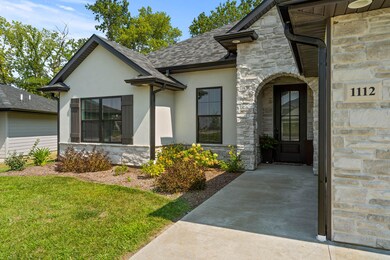 1112 Shore Acres Loop