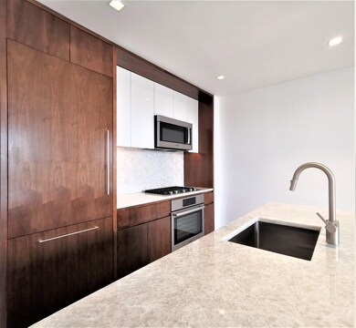75 Park Ln S unit 902, Jersey City, NJ 07310 - photo 5
