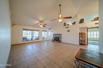 150 Turtleback Ln00034