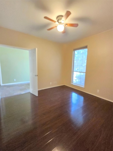 2216 Shark Loop, Round Rock, TX 78664 - photo 5