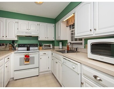25 Reservoir Rd unit C3, Pembroke, MA 02359 - photo 2