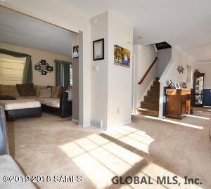 23 Oxford Dr, Saratoga Springs, NY 12866 - photo 5