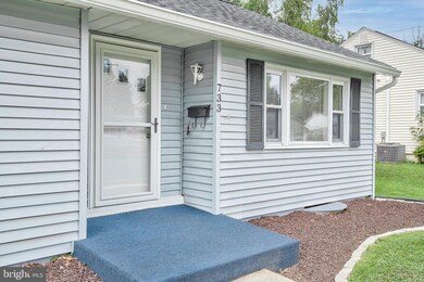 733 W Oak St, Palmyra, PA 17078 - photo 4