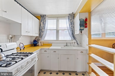 1312 E Sharpnack St, Philadelphia, PA 19150 - photo 7