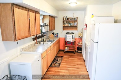 826 S Kimball St, Grand Island, NE 68801 - photo 7