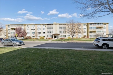 660 S Alton Way unit 7B, Denver, CO 80247 - photo 2