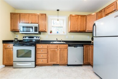 60 Club Dr, Cumberland, RI 02864 - photo 7