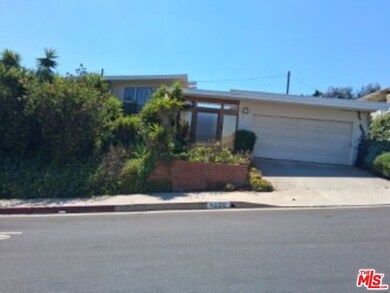 4600 Don Quixote Dr, Los Angeles, CA 90008 - photo 2