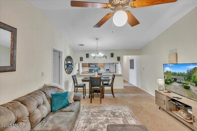 06- Living Room