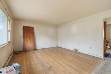 17 Crommelin Dr, Saratoga Springs, NY 12866 - photo 4