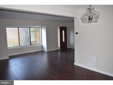 208 Canterbury Ct, East Windsor, NJ 08520 - photo 4