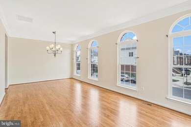 25826 Kirkwood Square, Chantilly, VA 20152 - photo 3