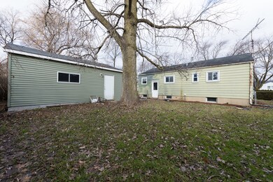 2817 Shoshone Rd, Waukegan, IL 60087 - photo 5