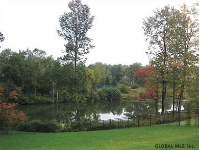 746 Waldens Pond Rd, Albany, NY 12203 - photo 4