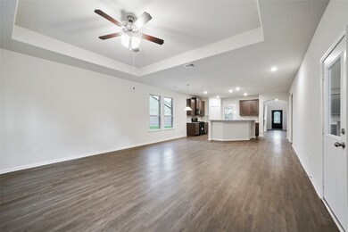 1031 Brahma Cir, East Bernard, TX 77435 - photo 3