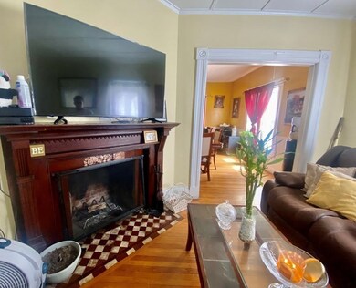 35 Princeton St, Springfield, MA 01109 - photo 4