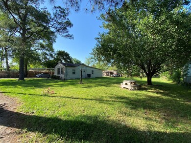 6827 Orville St, Houston, TX 77028 - photo 3