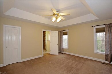 164 Zurich Ln, Statesville, NC 28625 - photo 6