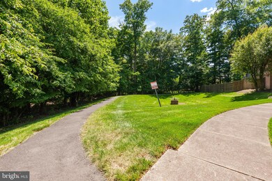 2012 Byrd Rd, Vienna, VA 22182 - photo 3