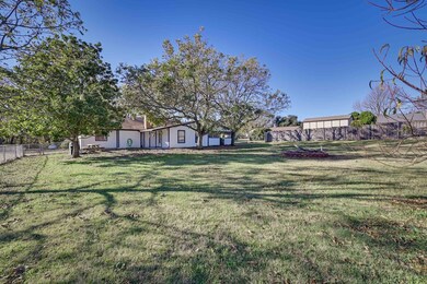 141 Baggett Rd, Weatherford, TX 76085 - photo 2